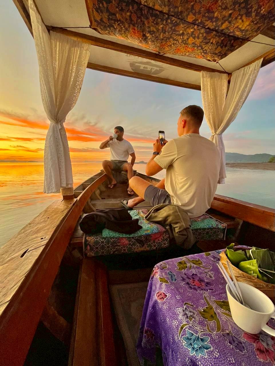 tour-listing-details-slide