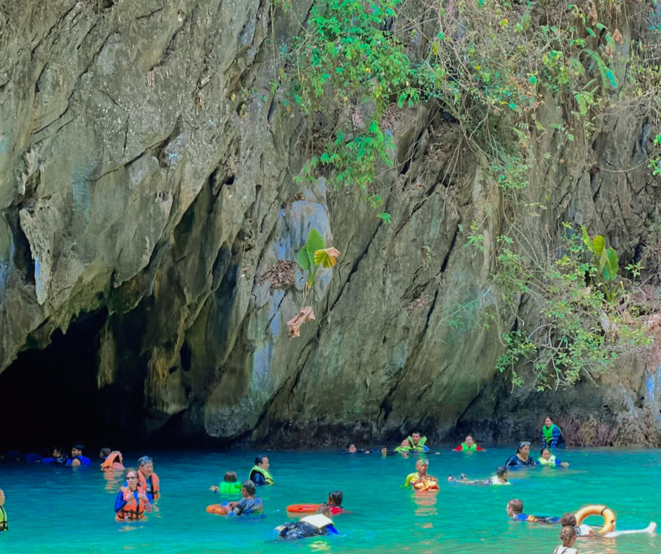 tour-listing-details-slide