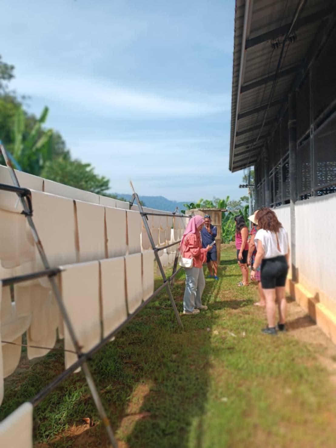 tour-listing-details-slide