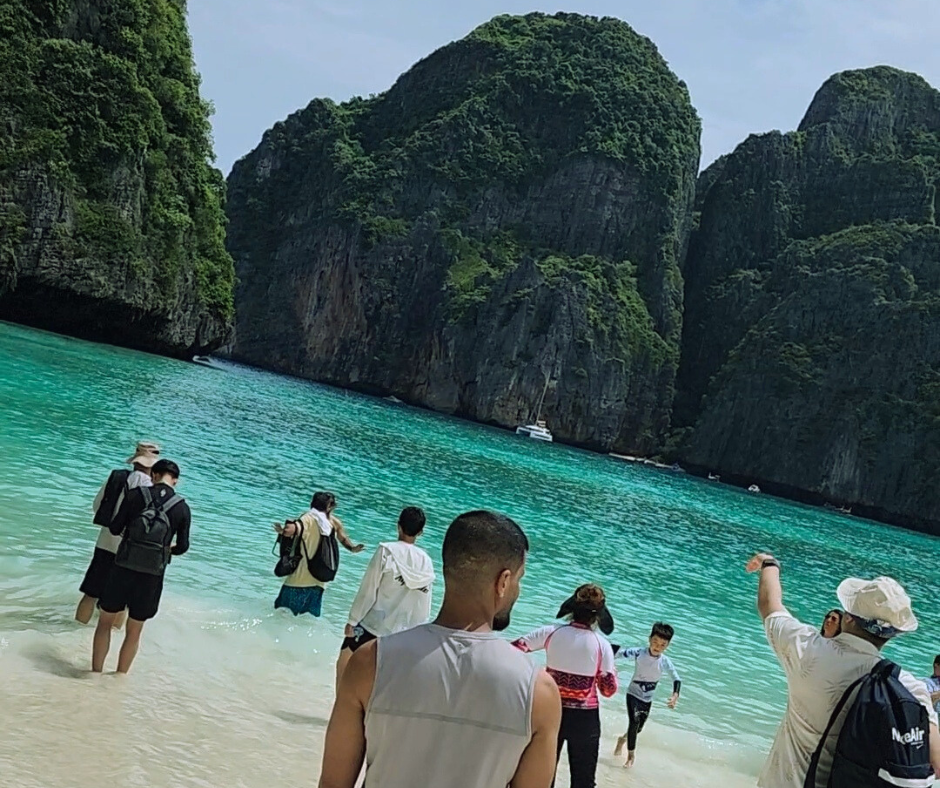 tour-listing-details-slide