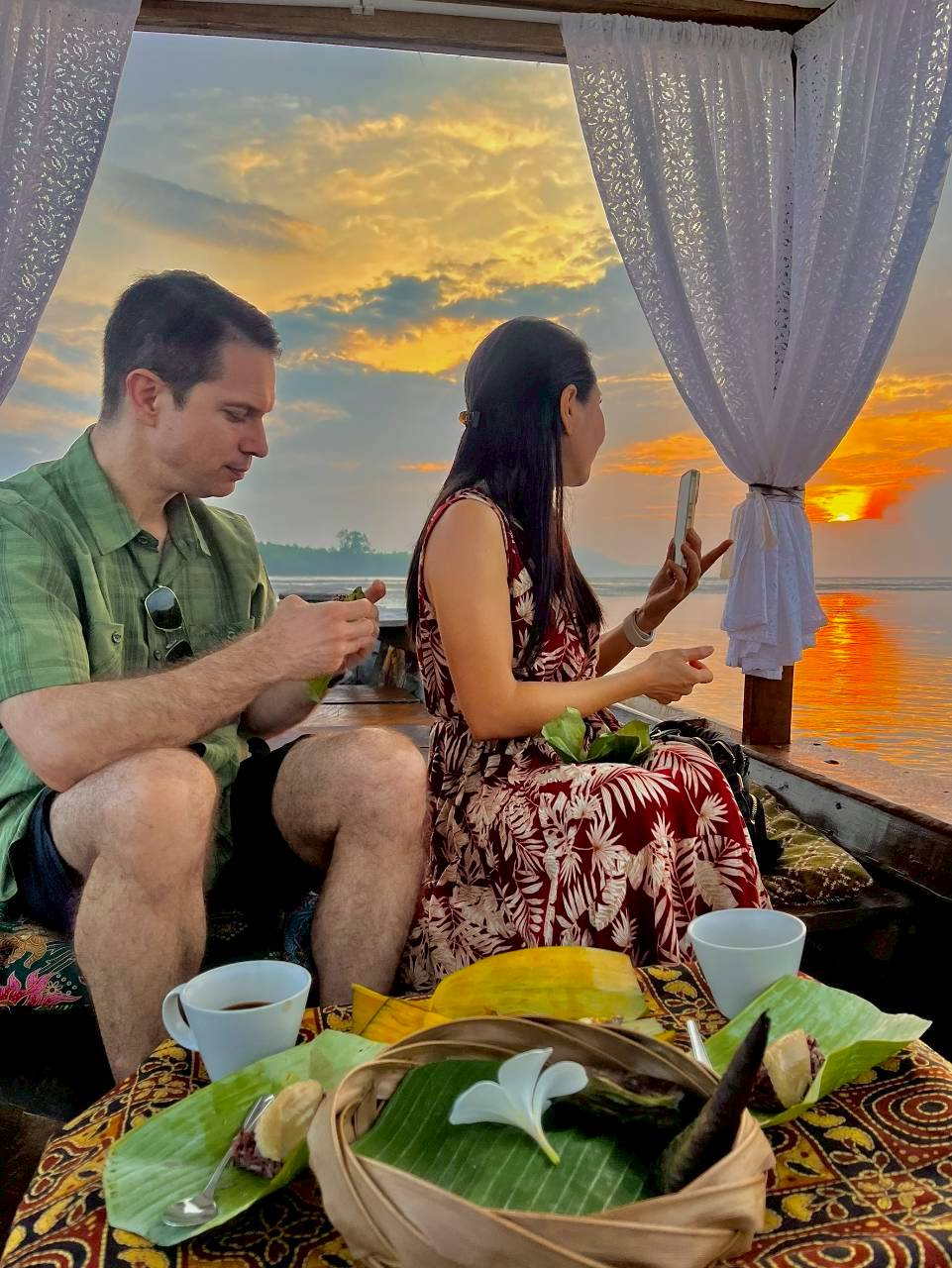 tour-listing-details-slide