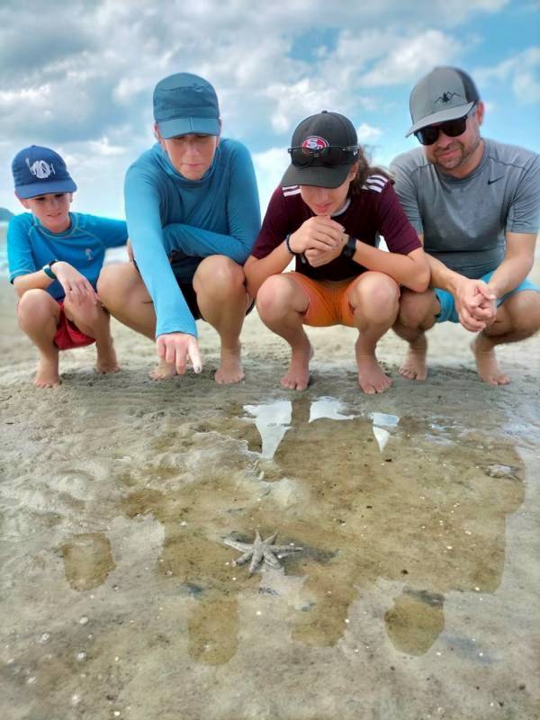 tour-listing-details-slide