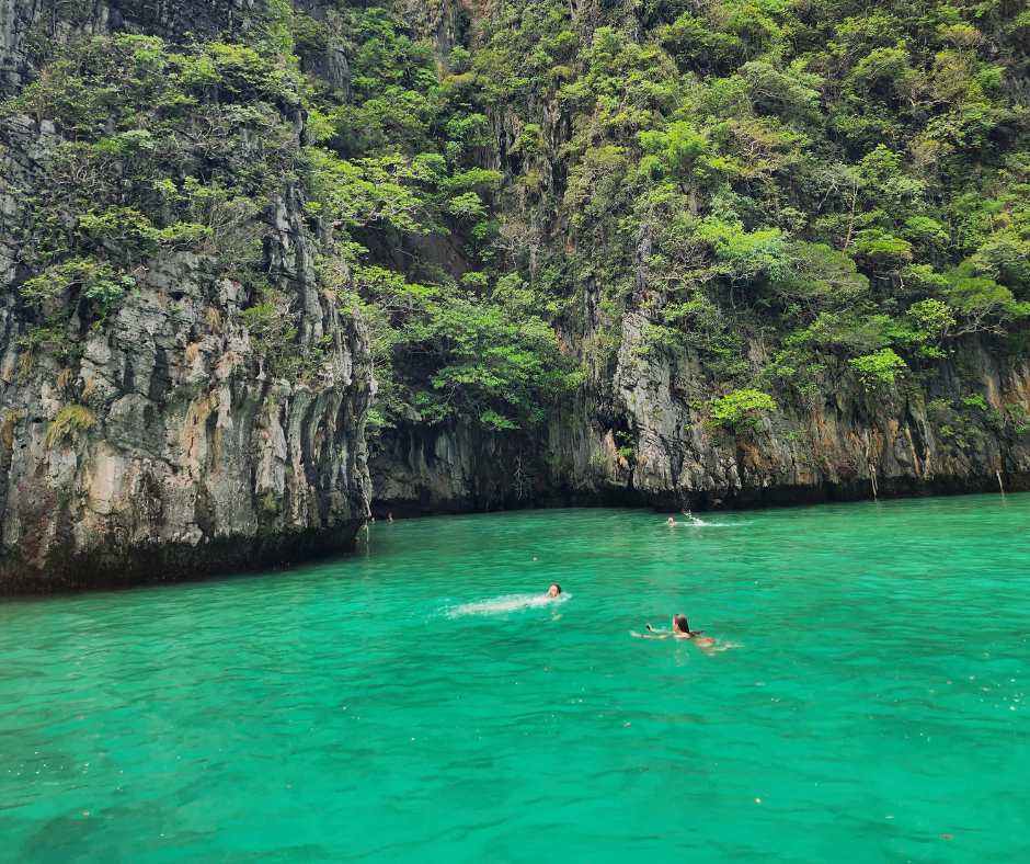 tour-listing-details-slide