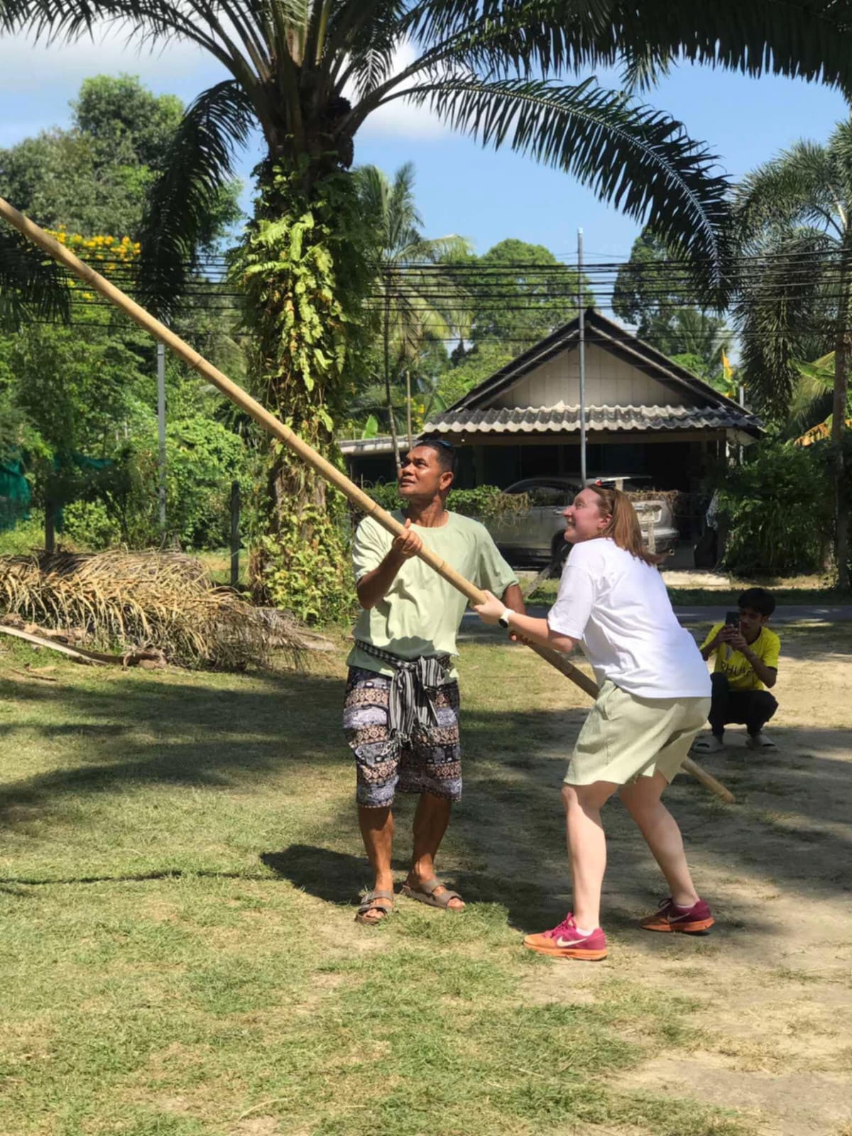 tour-listing-details-slide