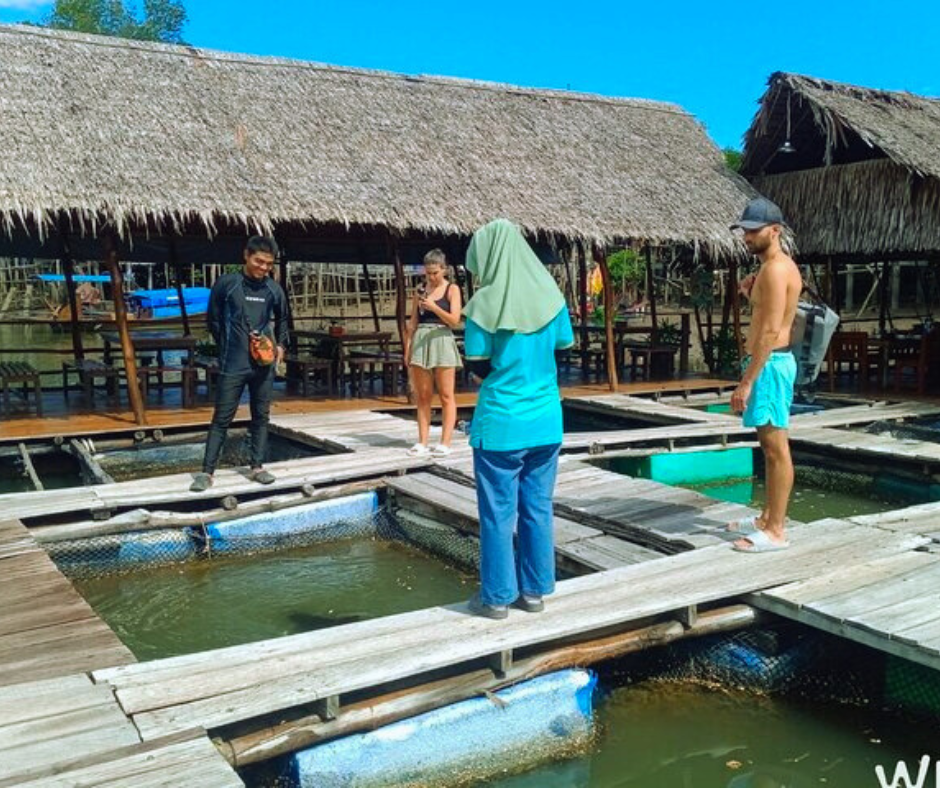 tour-listing-details-slide