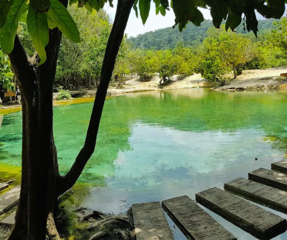 tour-listing-details-slide