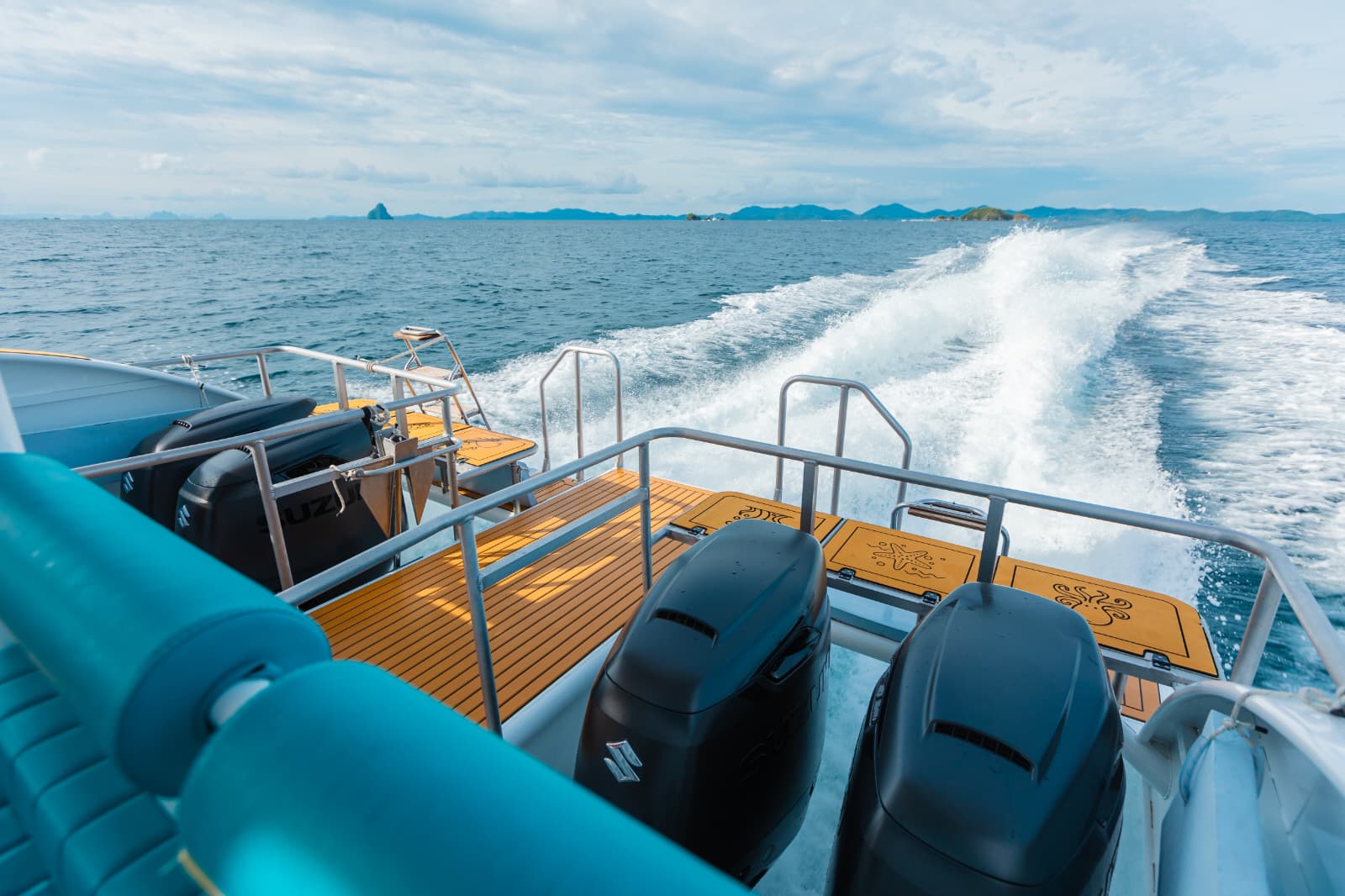 tour-listing-details-slide