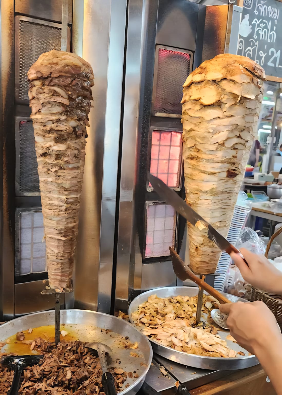 tour-listing-details-slide