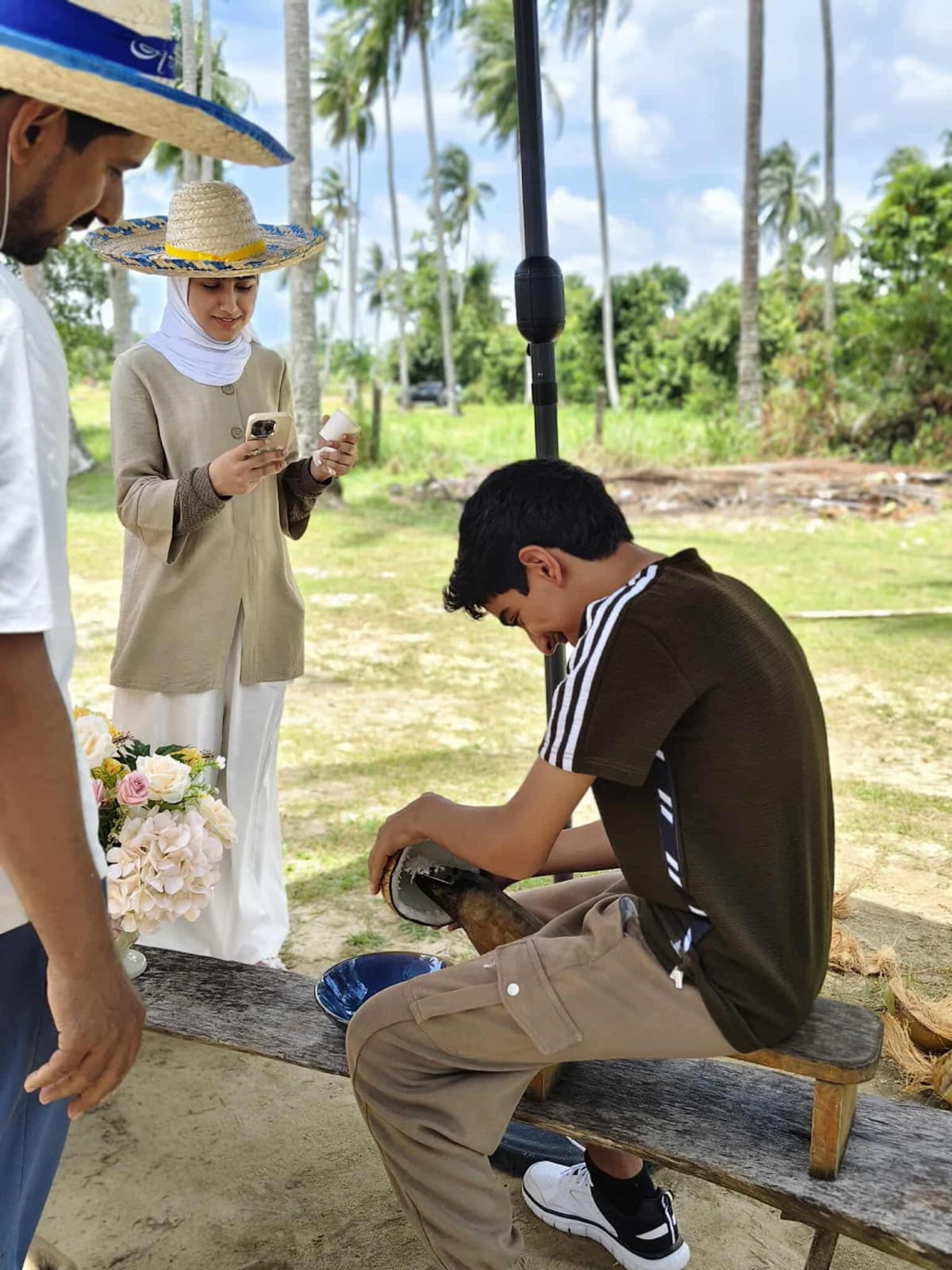 tour-listing-details-slide