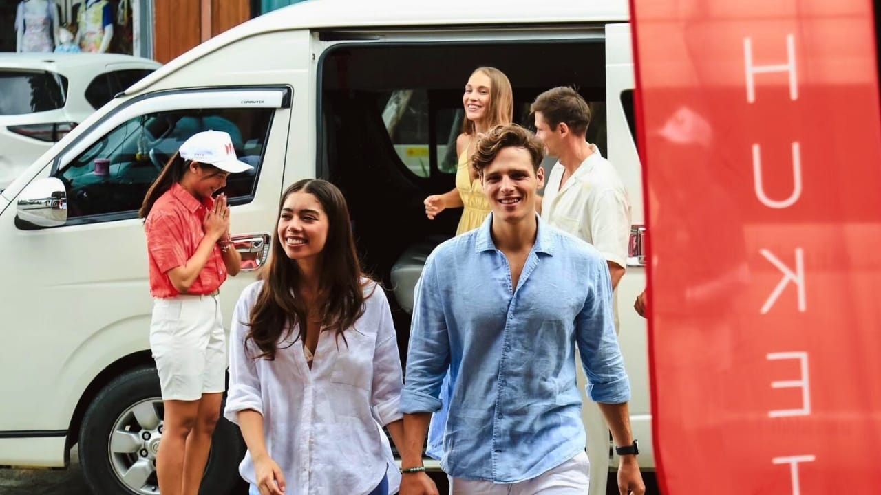 tour-listing-details-slide