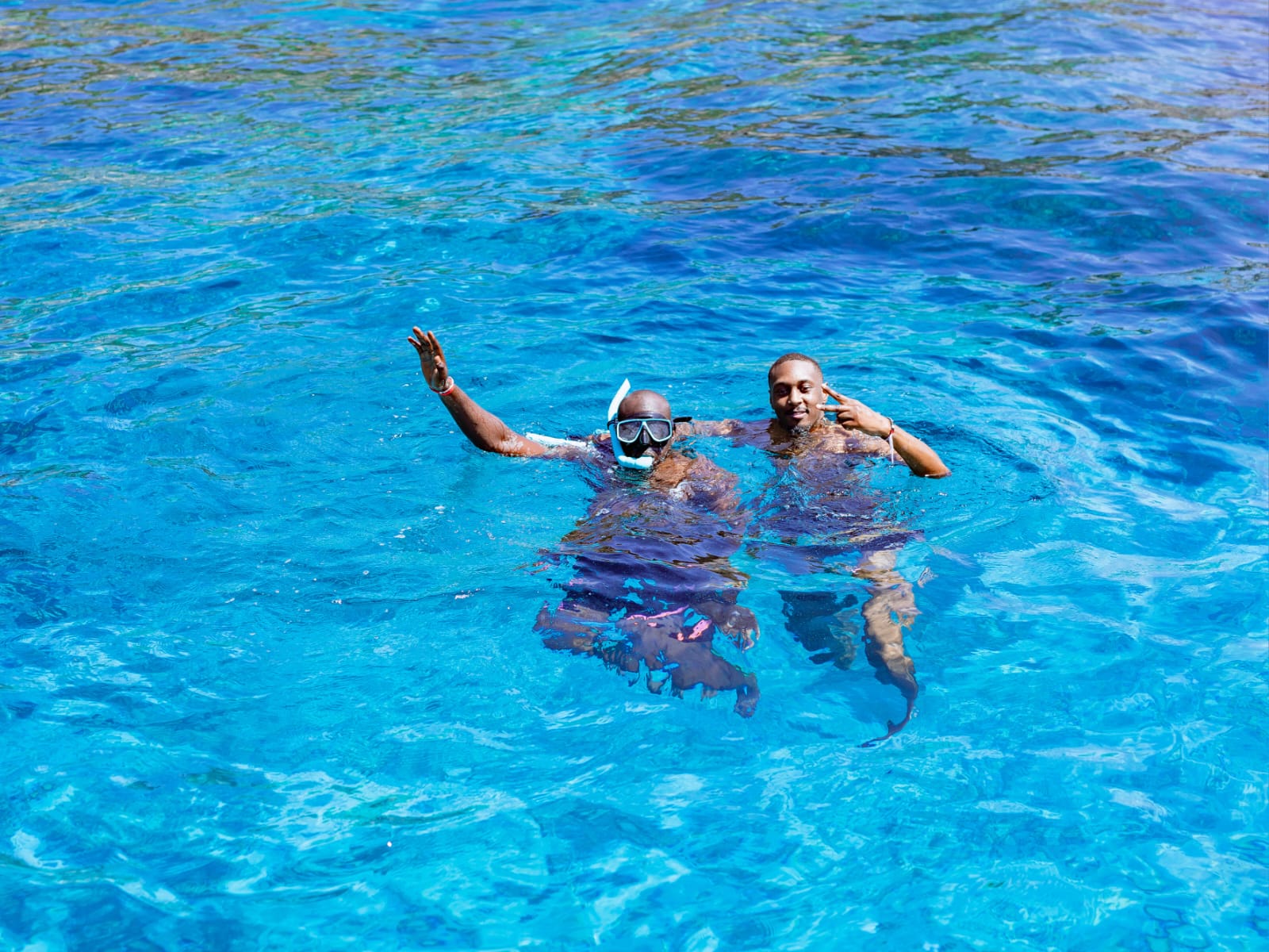 tour-listing-details-slide