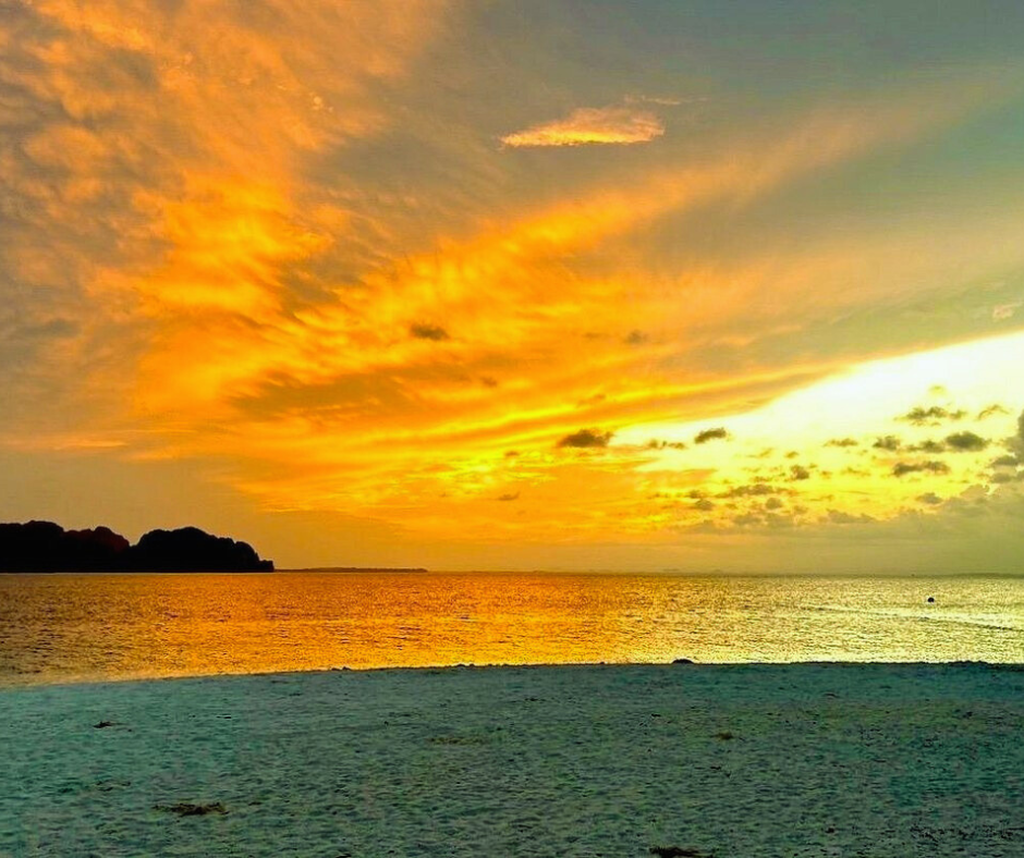 tour-listing-details-slide