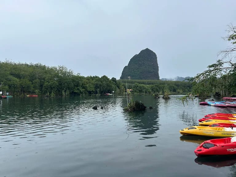 tour-listing-details-slide