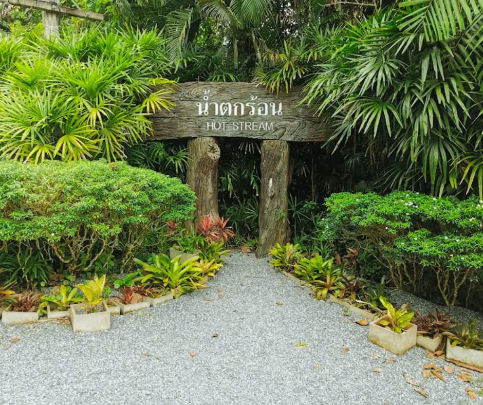 tour-listing-details-slide