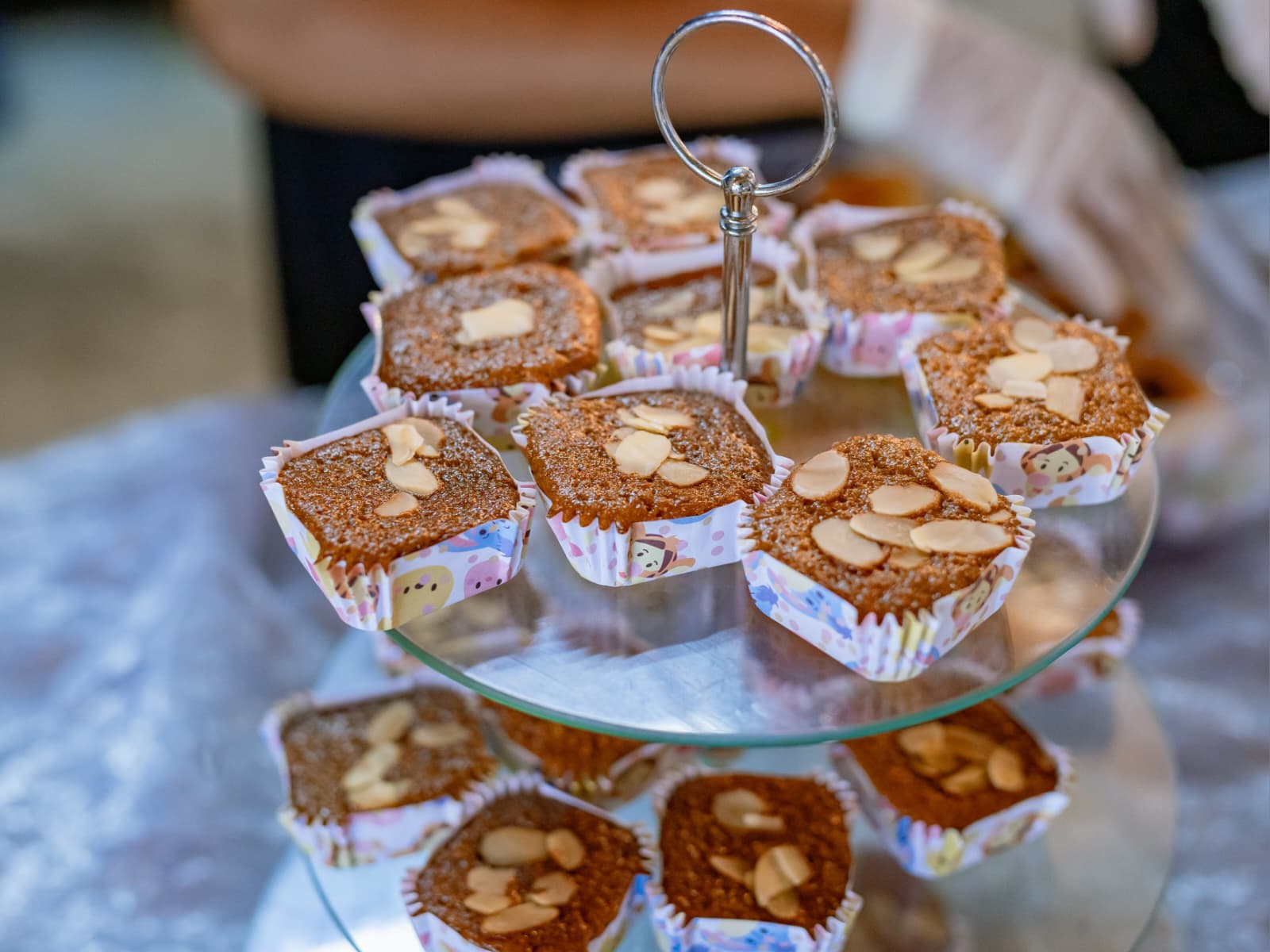 tour-listing-details-slide