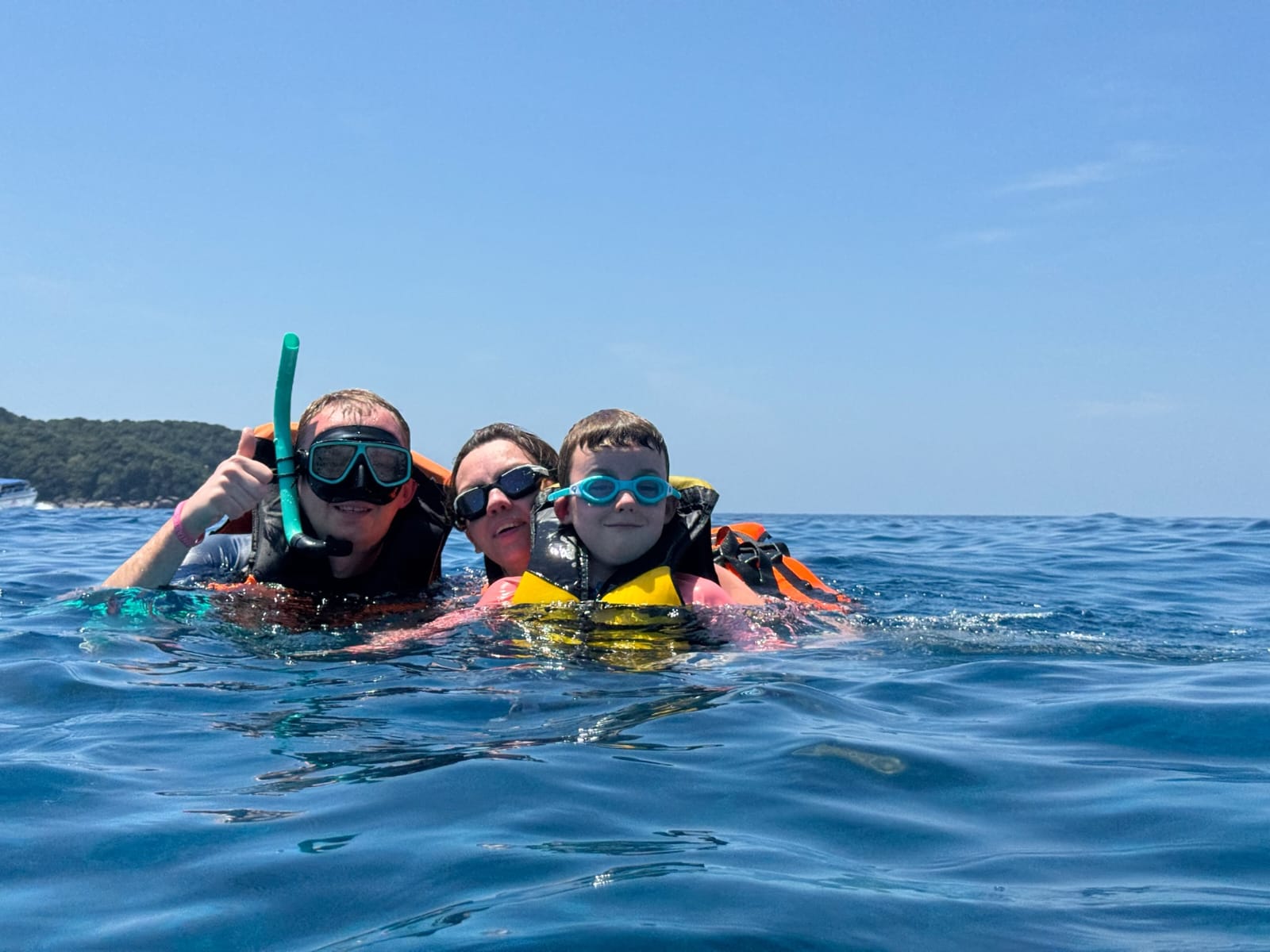 tour-listing-details-slide