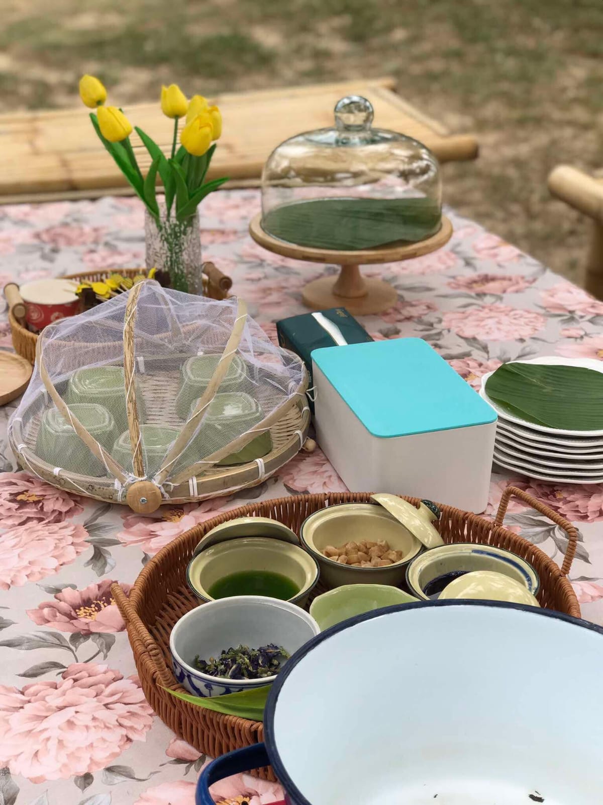 tour-listing-details-slide