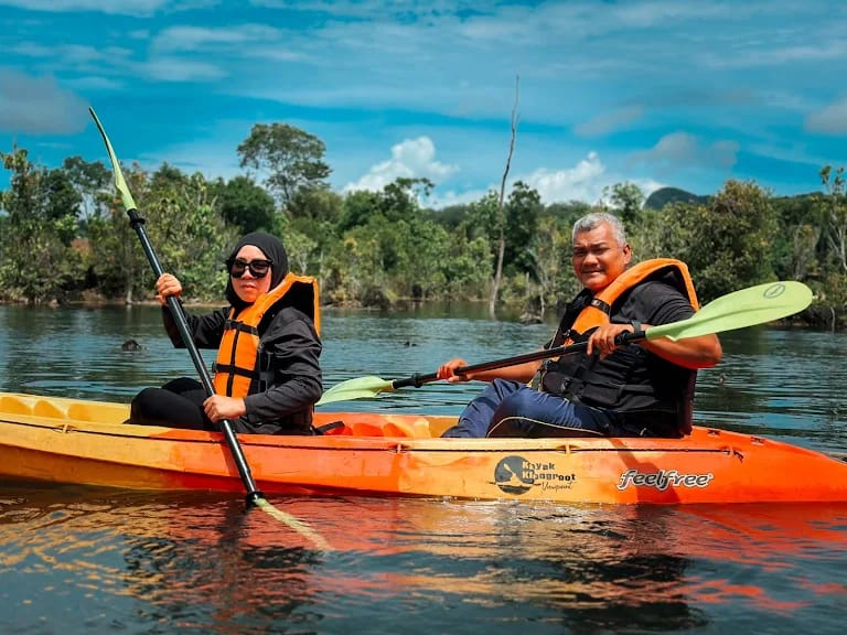 tour-listing-details-slide