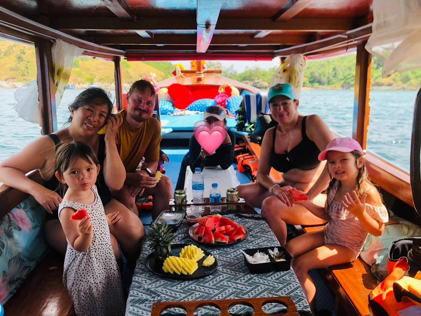 tour-listing-details-slide