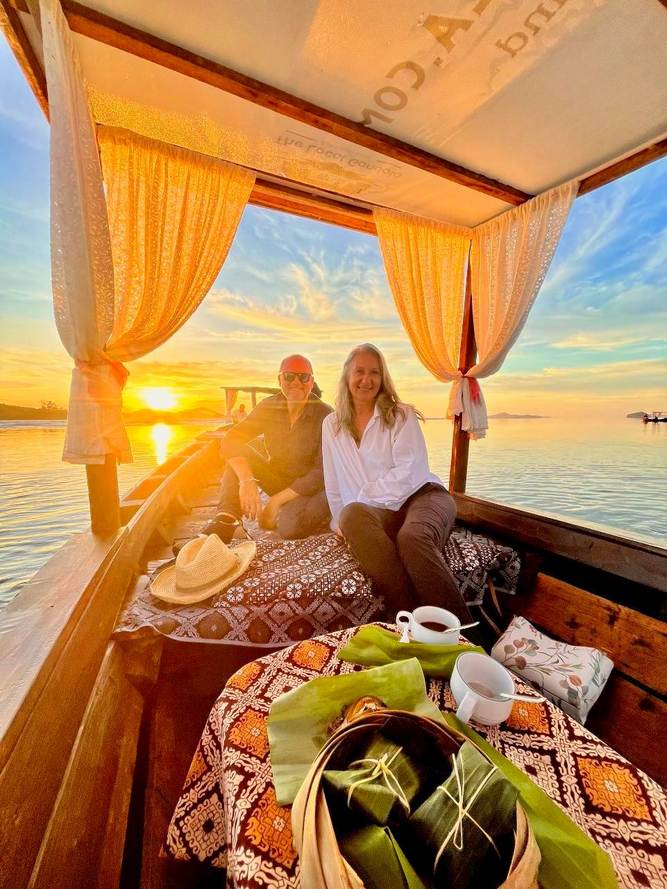 tour-listing-details-slide