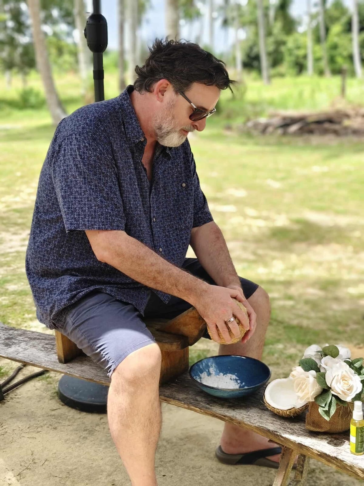 tour-listing-details-slide