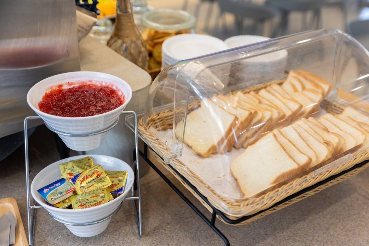 tour-listing-details-slide