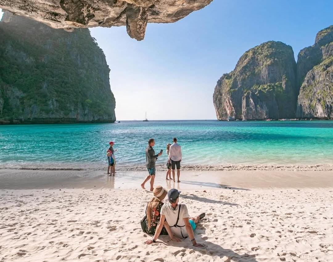 tour-listing-details-slide