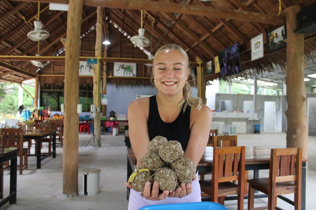 tour-listing-details-slide