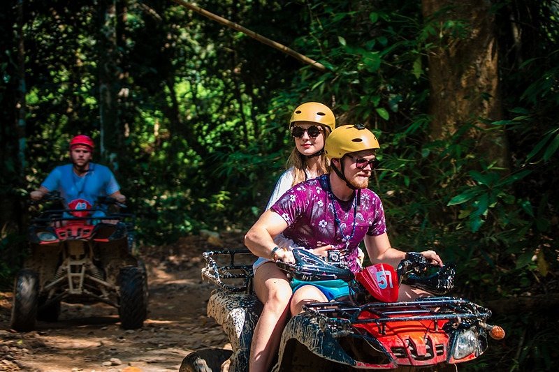 tour-listing-details-slide