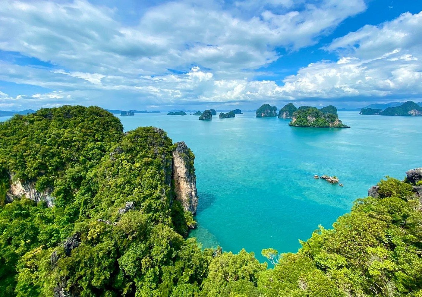 tour-listing-details-slide