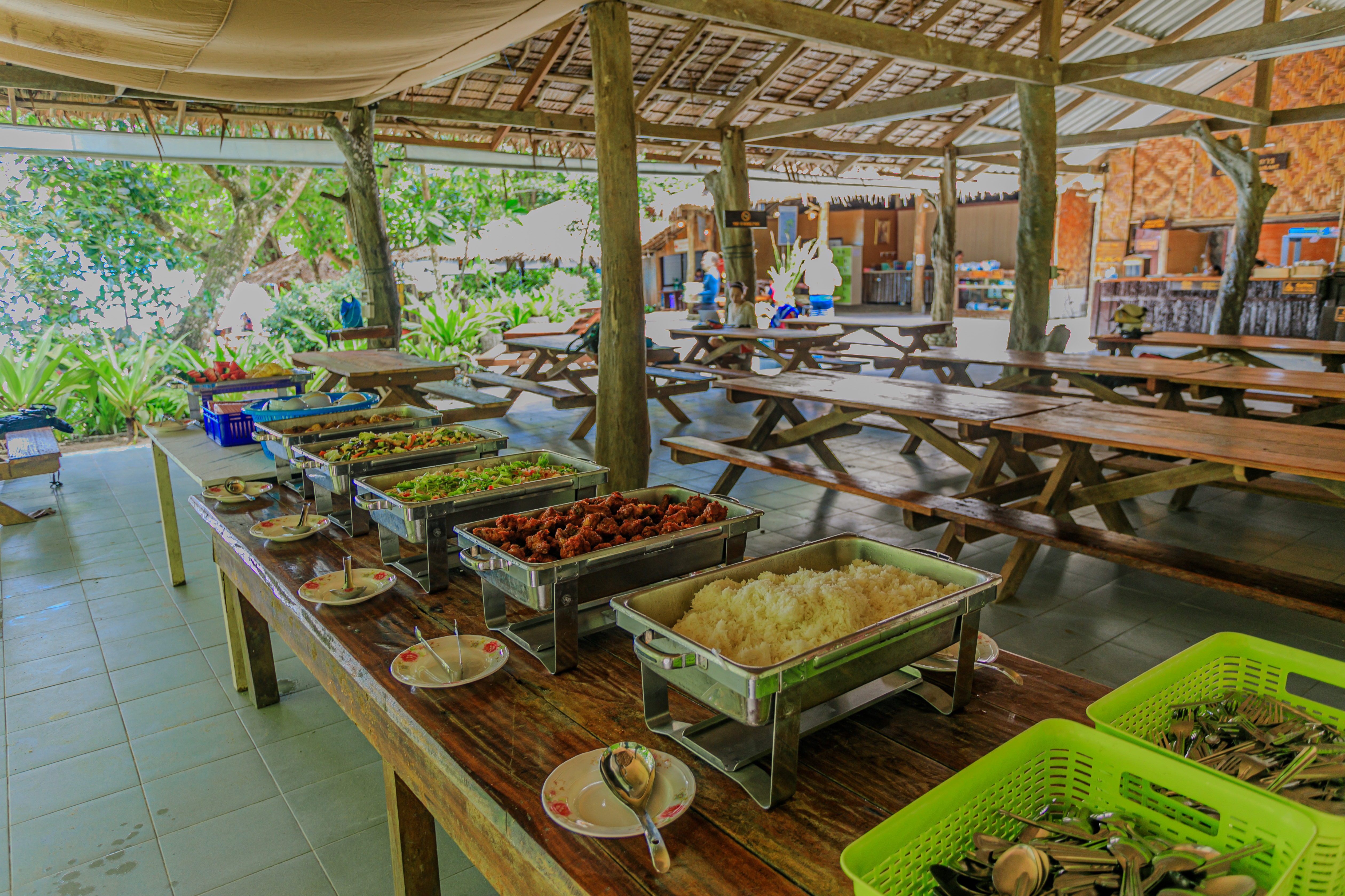 tour-listing-details-slide