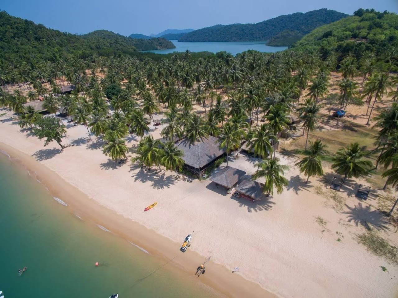 tour-listing-details-slide