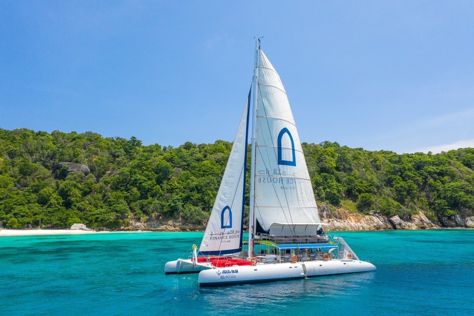 tour-listing-details-slide