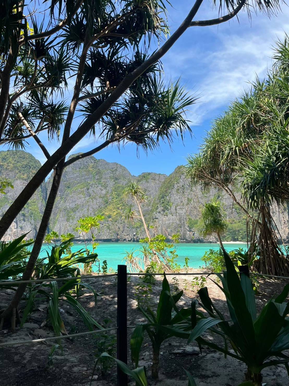 tour-listing-details-slide