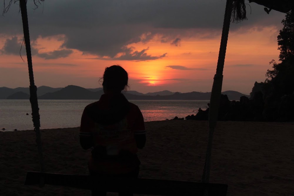 tour-listing-details-slide