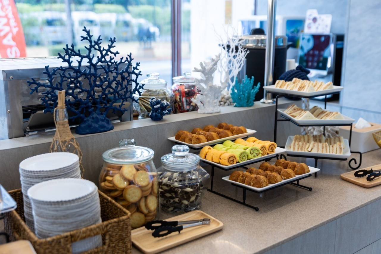 tour-listing-details-slide