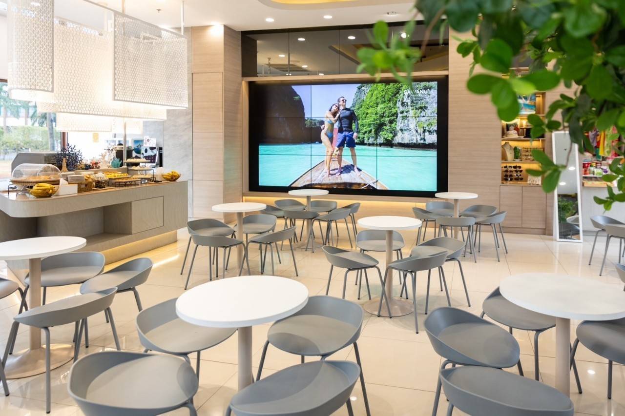 tour-listing-details-slide