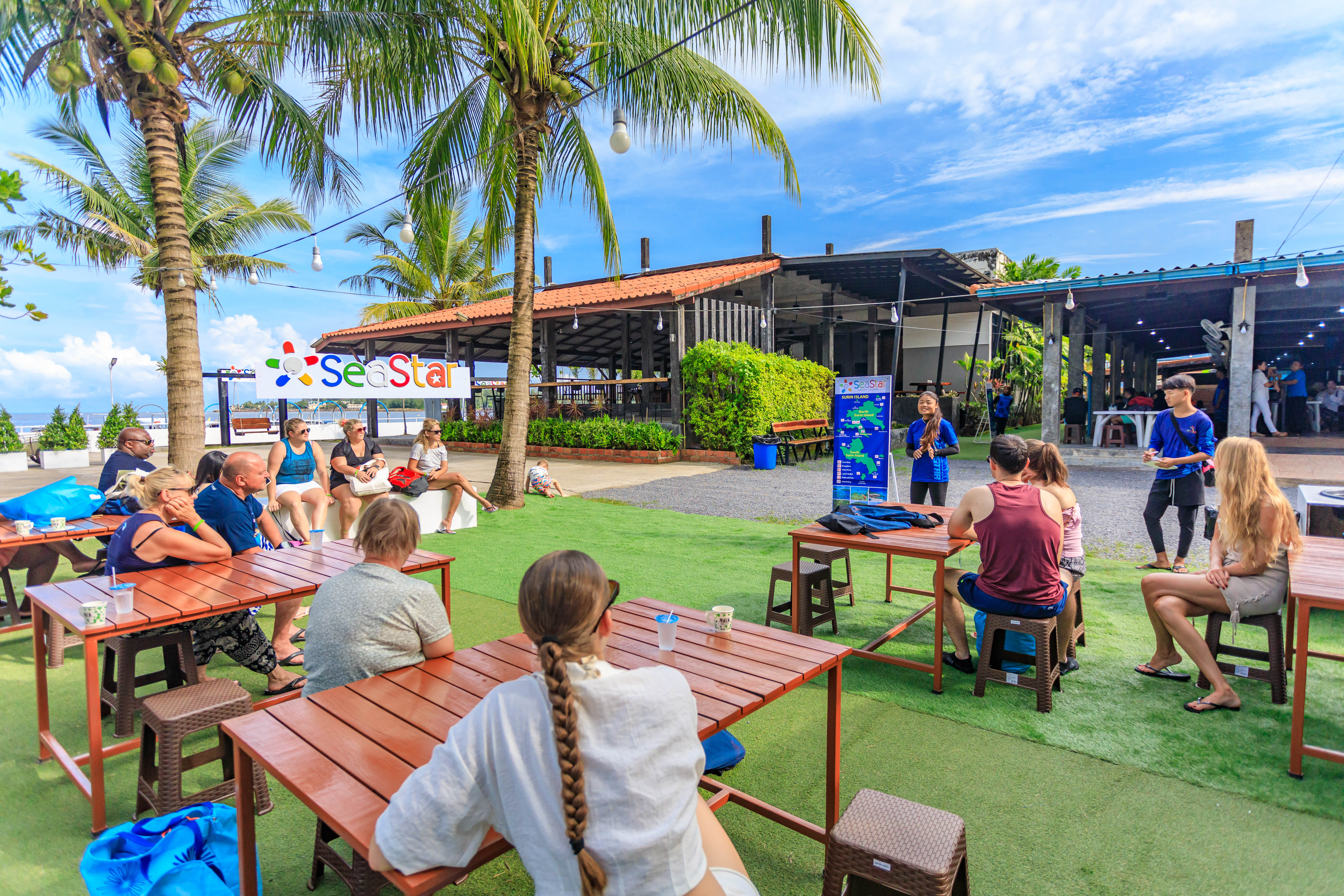 tour-listing-details-slide