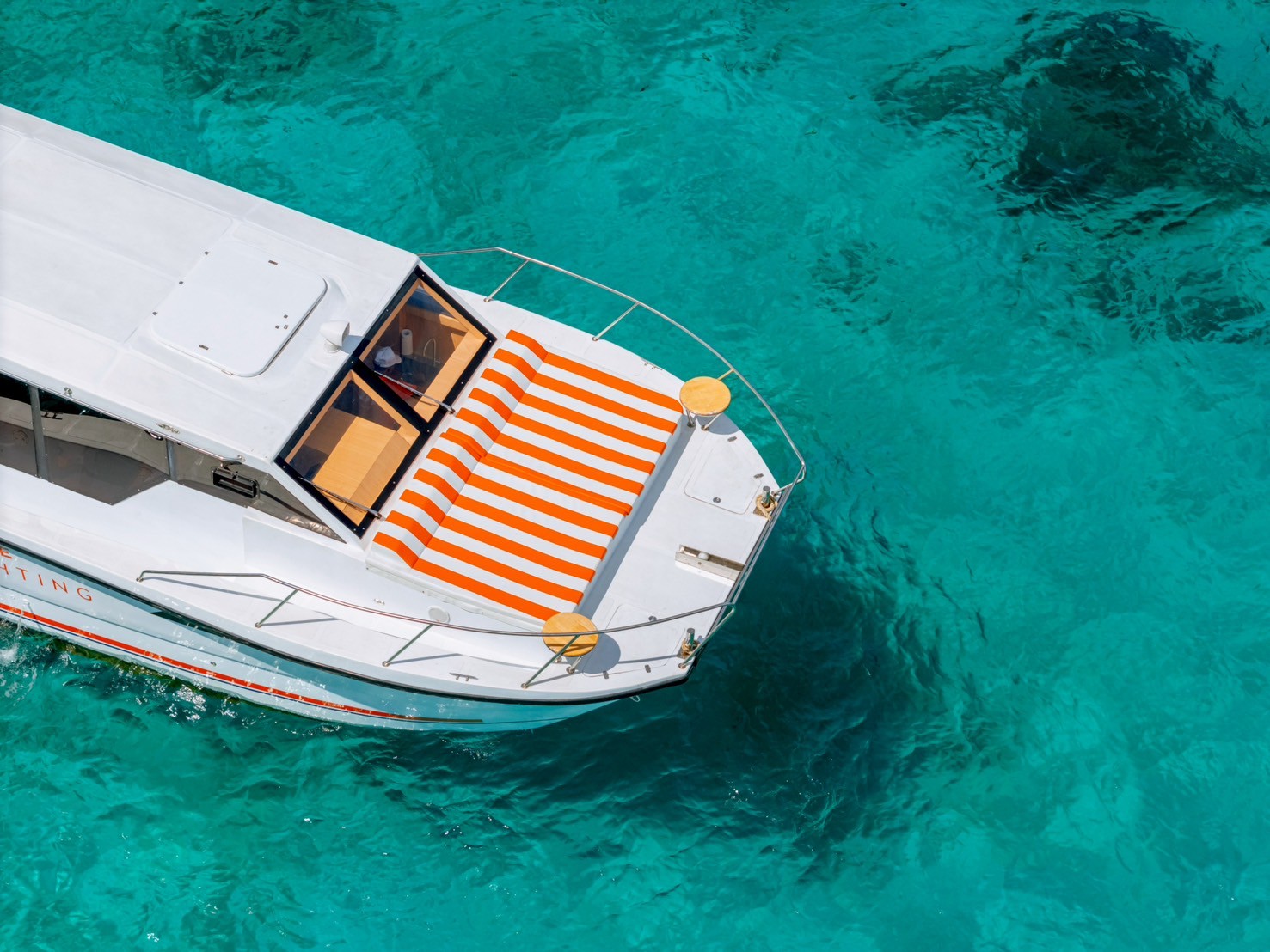 tour-listing-details-slide