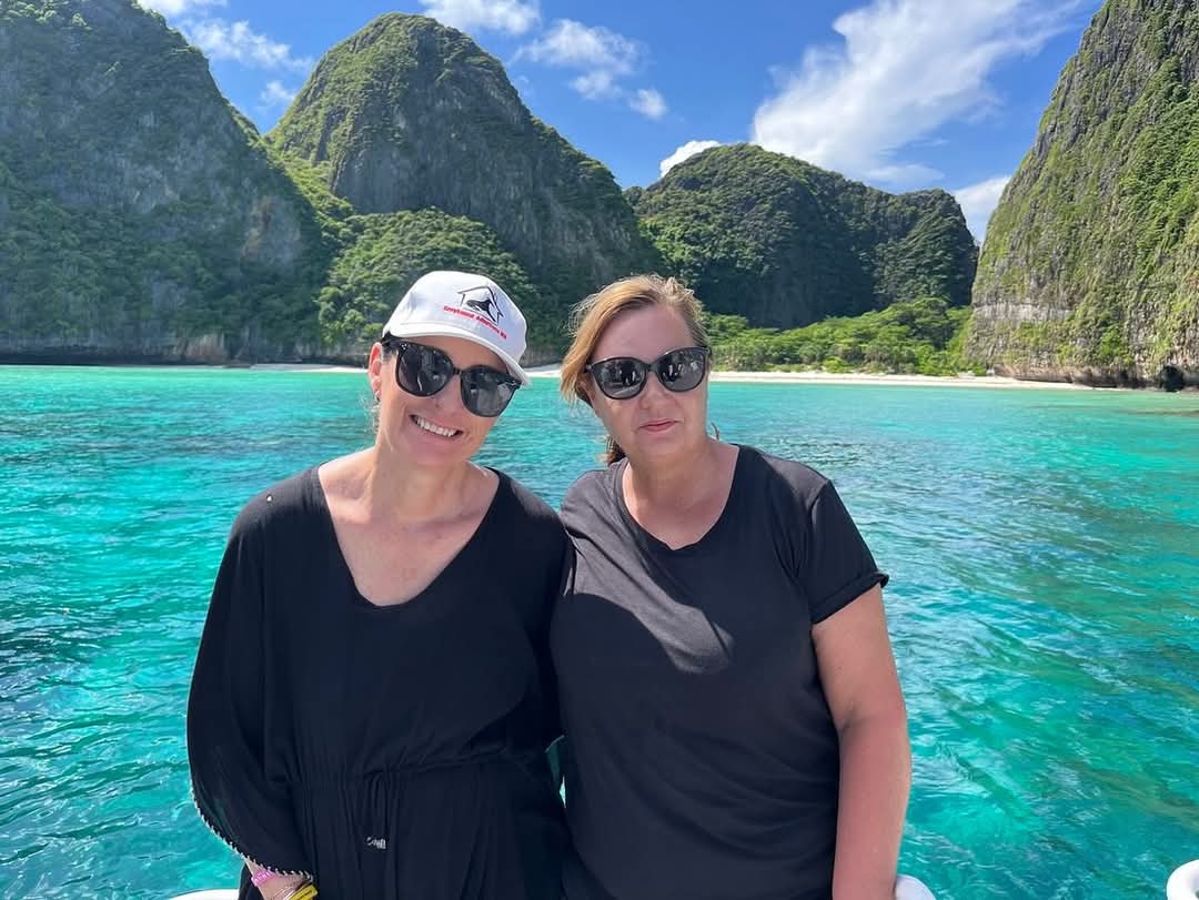 tour-listing-details-slide