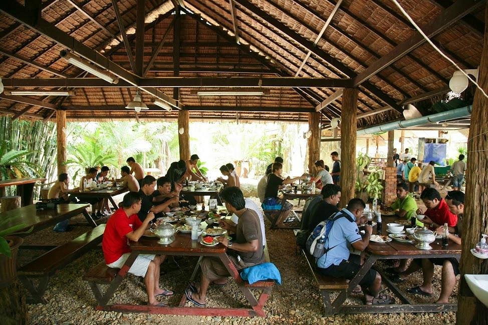 tour-listing-details-slide