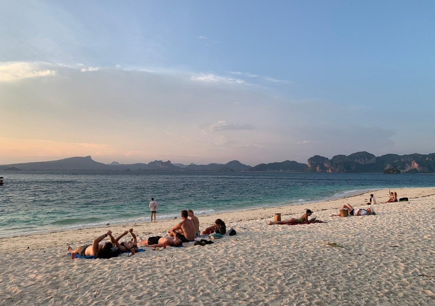 tour-listing-details-slide