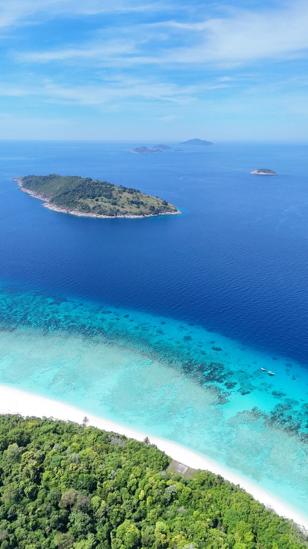 tour-listing-details-slide