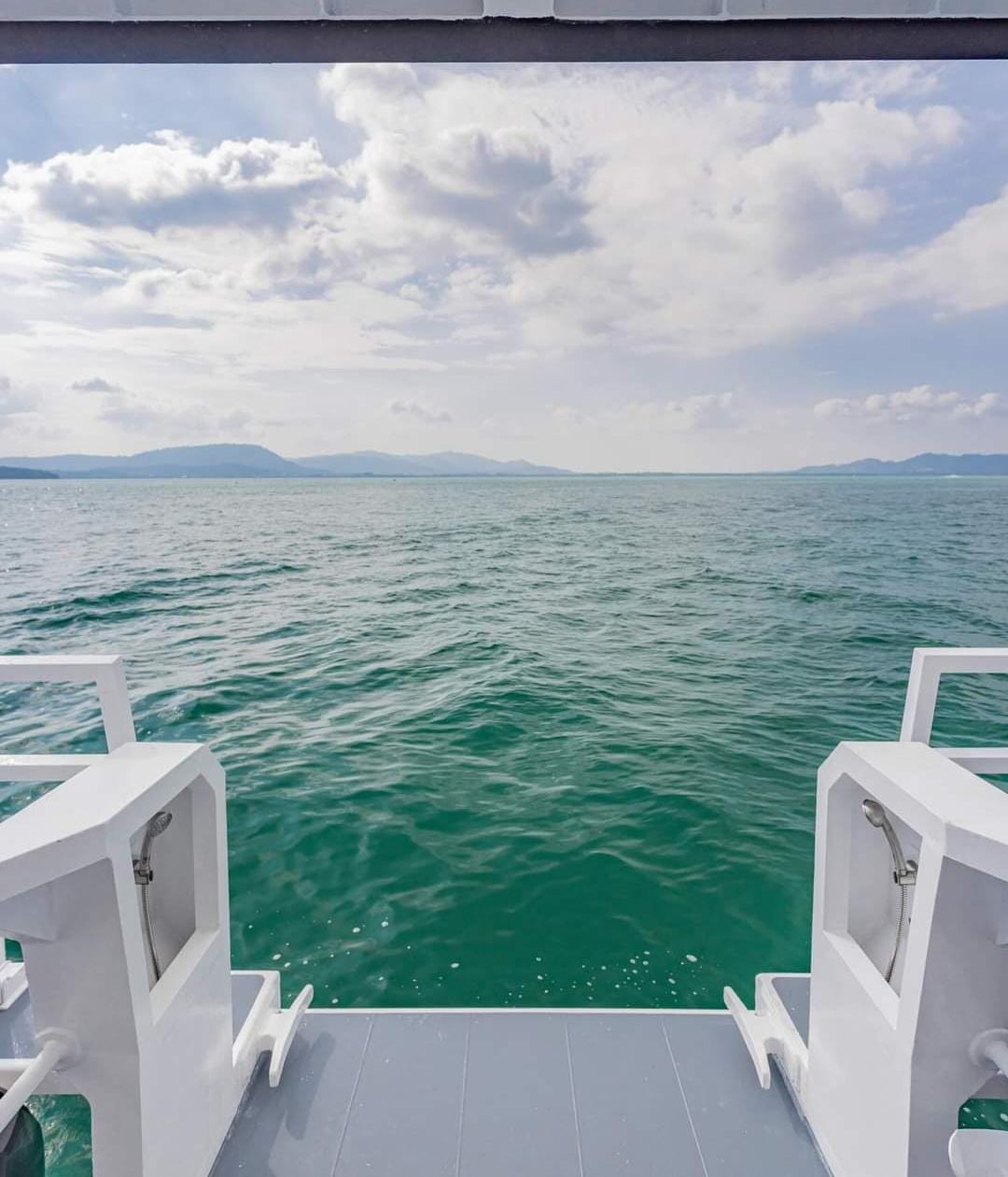 tour-listing-details-slide