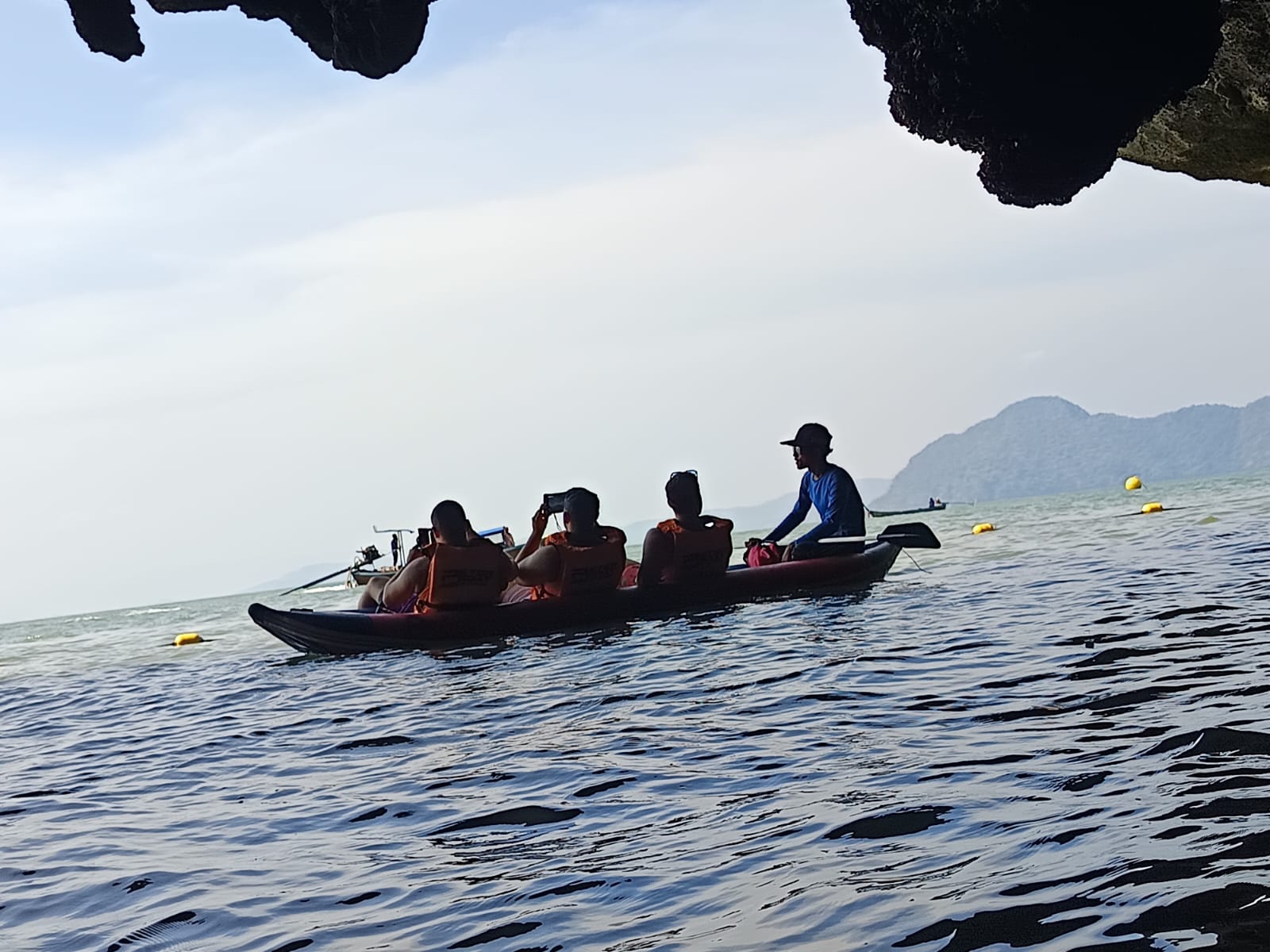 tour-listing-details-slide