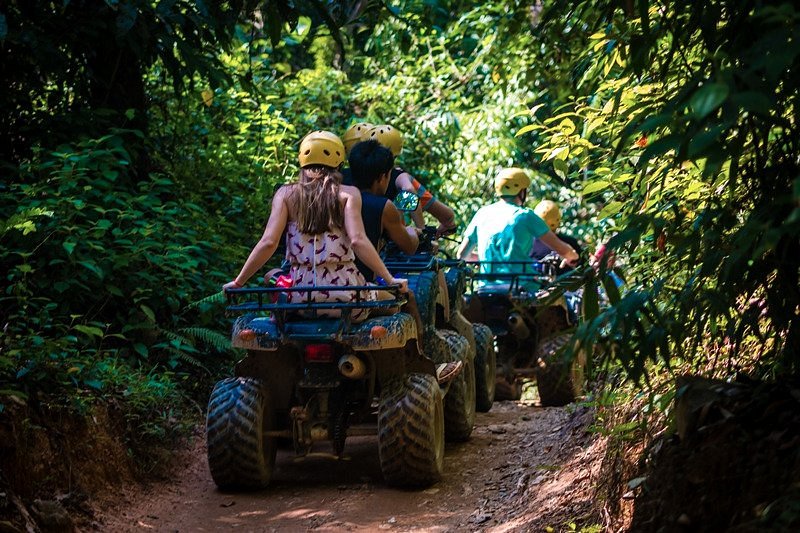 tour-listing-details-slide