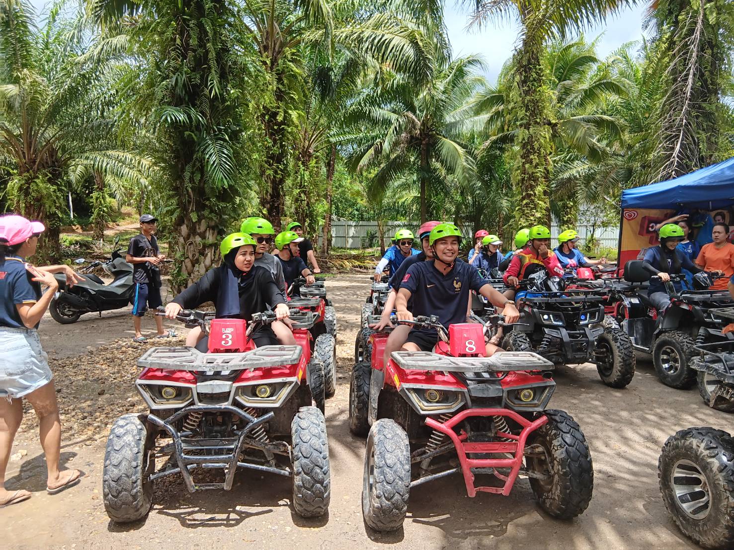 tour-listing-details-slide